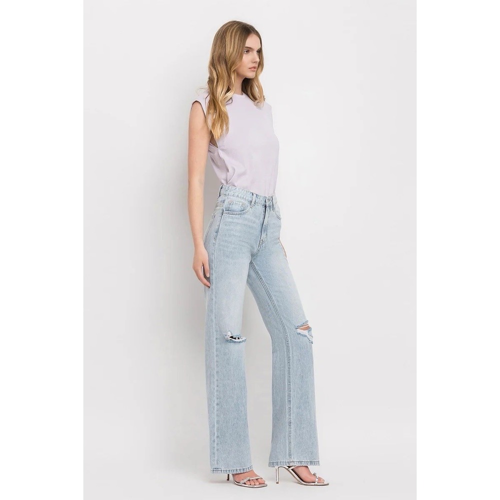 NWT Vervet Womens Size 31 Leslie 90's Vintage Flare Light Wash Jeans